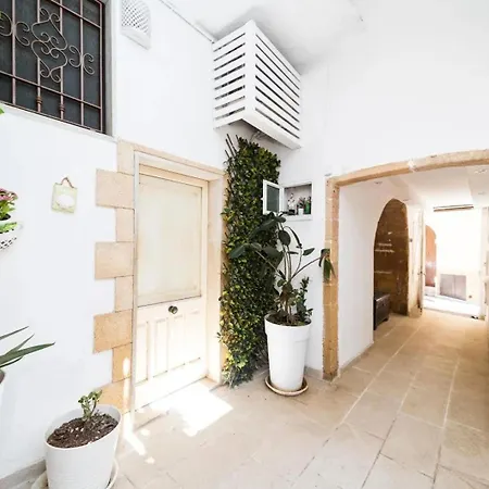 Dimora Via Celso Πανσιόν Gallipoli