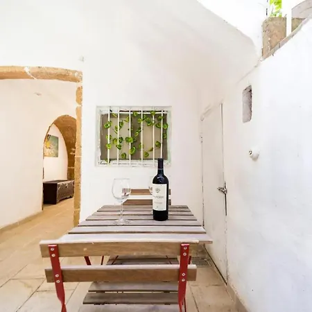 Dimora Via Celso Πανσιόν Gallipoli