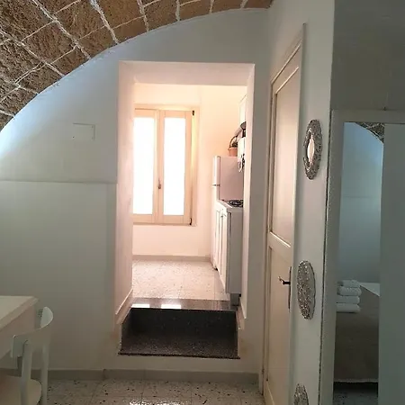 Dimora Via Celso Πανσιόν