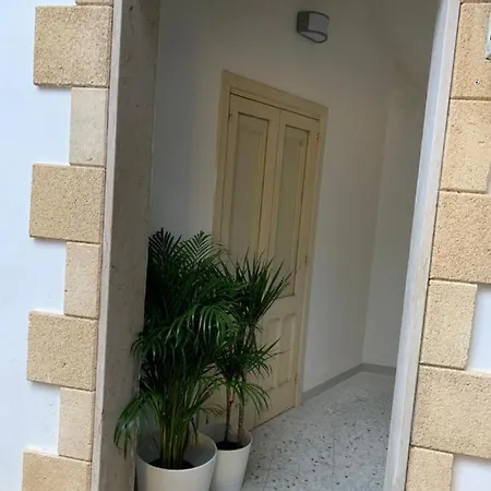 Dimora Via Celso Πανσιόν