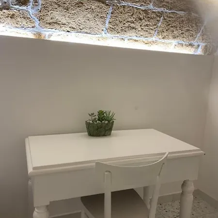 Dimora Via Celso Πανσιόν Gallipoli